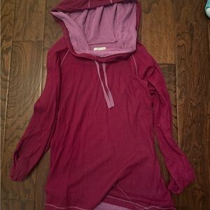 Columbia Burgundy Hooded Long Sleeve Top